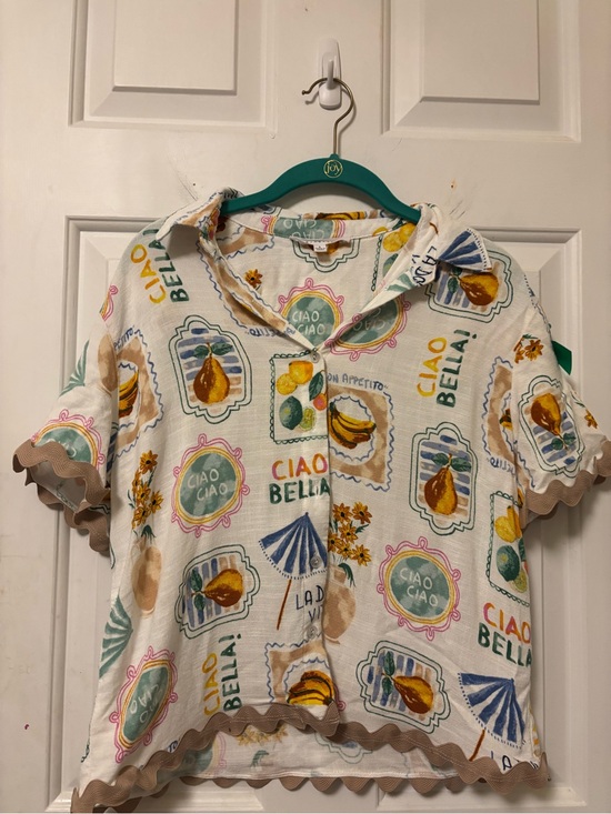 Jane and Delancey Tops - Jane and Delancey Button-Down Top with Multicolor Italian Style Print Size Small
